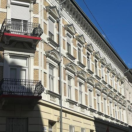 Budapest Central Andrassy Apartment Exteriör bild