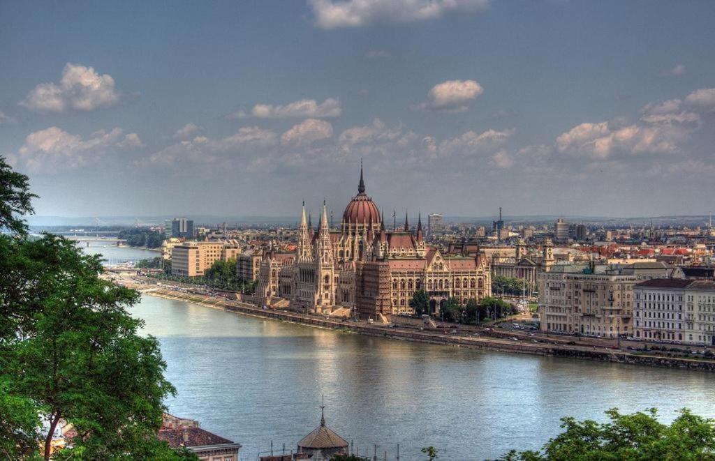 Budapest Central Andrassy Apartment Exteriör bild